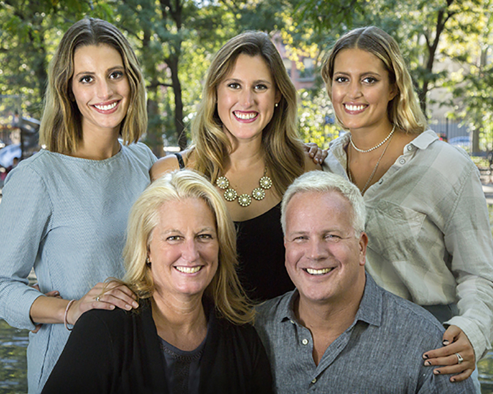 Family portrait photography Teaneck NJ - outdoor family session